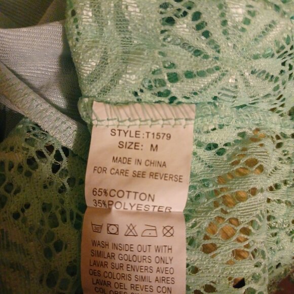 NWT - Gorgeous Mint Green Sleeveless Lace Top - Picture 6 of 8